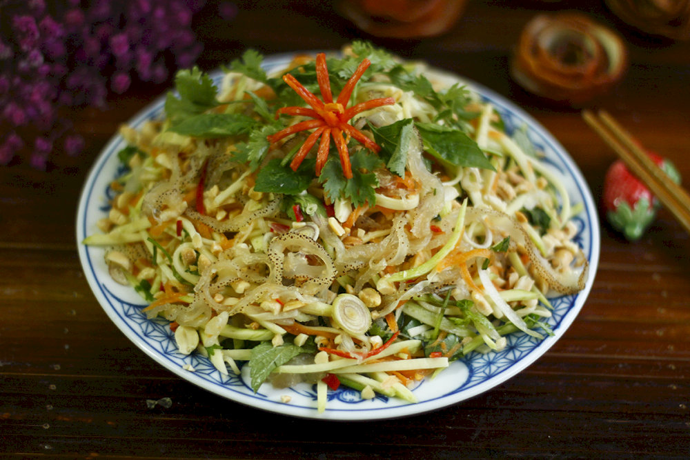 Món nộm với sứa giòn